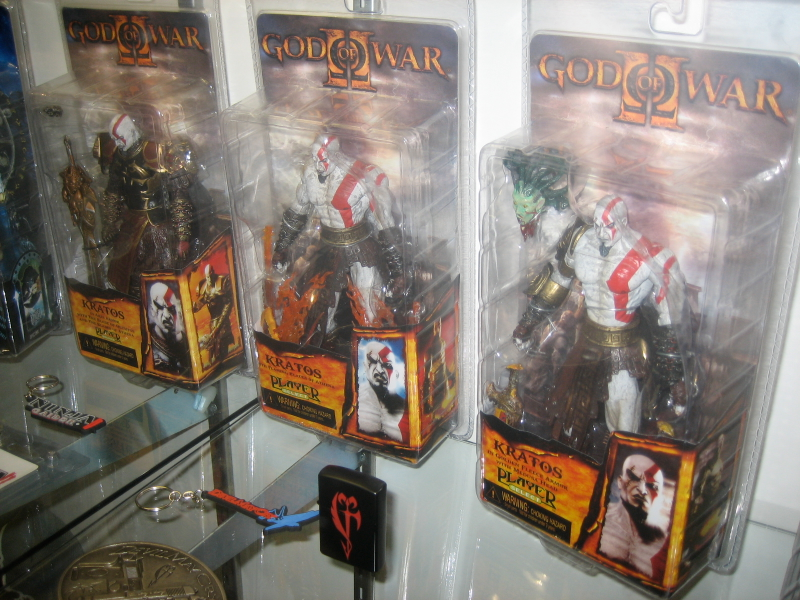Illustration for article titled NECA Pimps Gaming Toy Line Up At Comic-Con